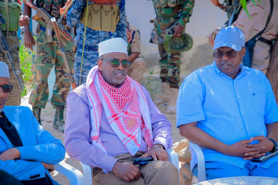 Wafti heer sare ah oo uu hoggaaminayo Wasiirka Wasaaradda Arrimaha Gudaha iyo Amniga Somaliland ayaa kulan la yeeshay cuqaasha iyo waxgaradka deegaanada Damasha iyo Beeyo...