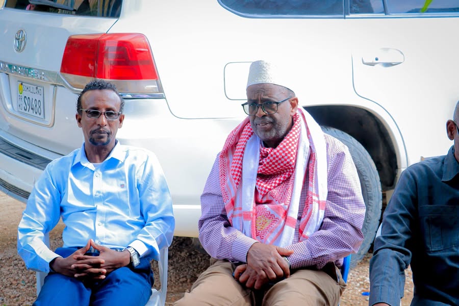 Guddi xildhibaano ah oo ka socda Golaha Guurtida Somaliland, kana qayb qaadanaya dadaallada nabadaynta gobollada Awdal iyo Salel, ayaa saaka kulan gaar ah la yeeshay wefti heer...