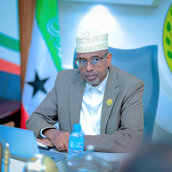 Guddoomiyaha Gobolka Awdal Mudane C/Rashiid Xasan Mataan ayaa maanta xafiiskiisa ku qaabilay wafti sare oo ka socday hay’adda samafalka ee Save the Children, kuwaas oo uu...