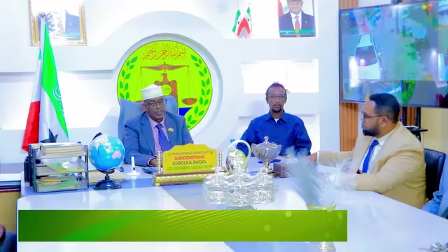 Gudoomiyaha Gobolka Awdal Mudane C/Rashiid Xasan Mataan Ayaa Xafiiskiisa Xilkii ugu Kala Wareejiyey Xoghayaha Cusub iyo Xoghayihii Hore Ee Gobolka Awdal Loo Soo Magacaabay