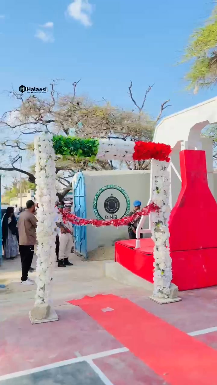 Daawo Wasiirka Dhalinyarada iyo Ciyaaraha,Wasiirka macdanta iyo Tamarta,Wasiirka Beeraha,Wasiir ku xigeenka Biyaha Gudoomiyaha Gobolka Awdal,Duqa Degmada Boorama Ayaa Si...