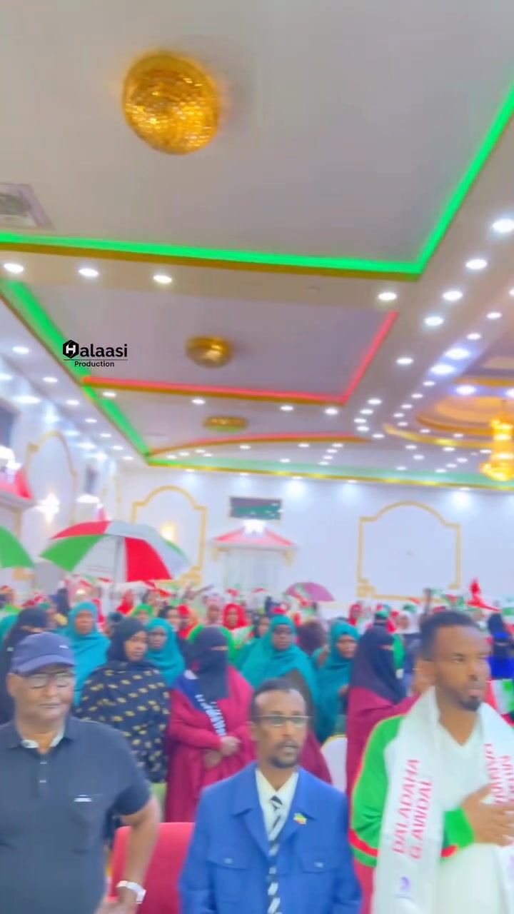 Daawo Gudoomiayaha Gobolka Awdal Mudane C/Rashiid Xasan Mataan Ayaa ka qayb Galay Xaflada shaacinta midawga wadajir Oo ay ku midoobeen in ka badan 13 daladood oo ah ururada...