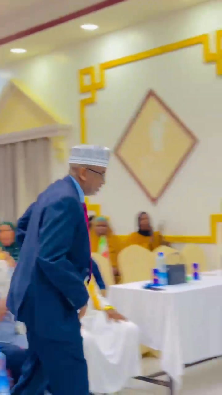 Gudoomiyaha Gobolka Awdal Mudane C/Rashiid Xasan Mataan Ayaa Siweyn looga Xusay Munaasibad lagu waynaynayo sanad guuradii 66-aad ee ka soo wareegtay 1960 markii S/land Ay...